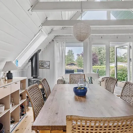 Gorgeous In With Wifi *